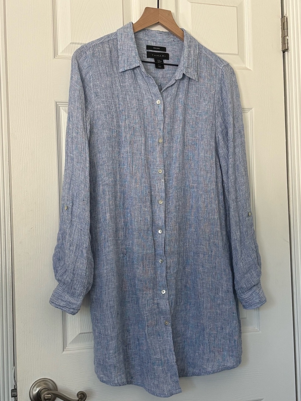 Tahari Long Linen blouse EUC